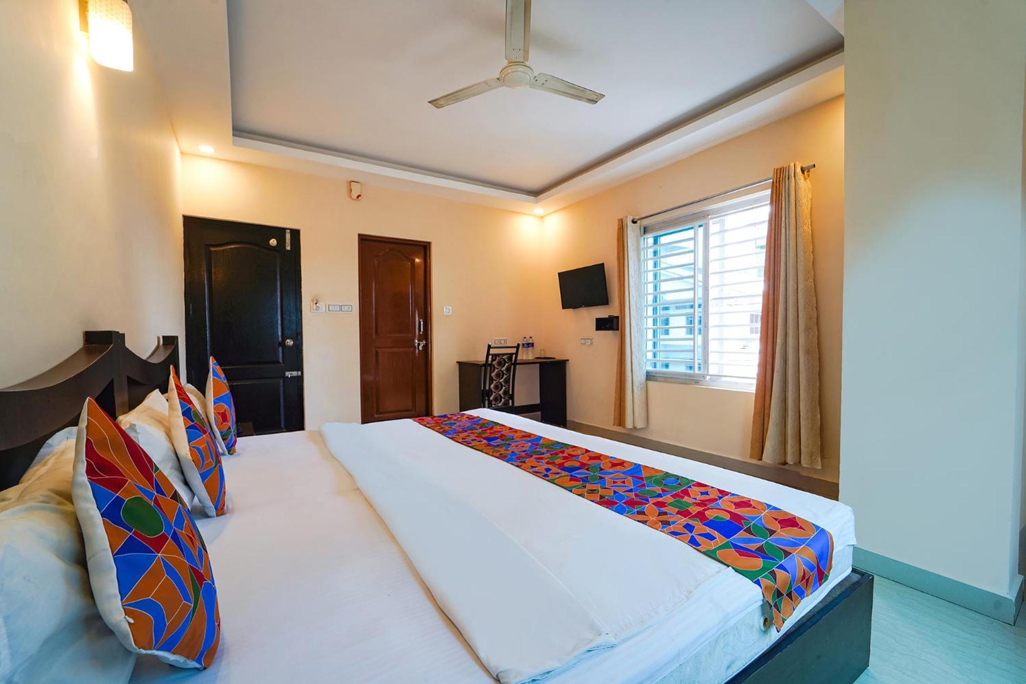 Hotel Zion Plaza Nedumbassery Exterior foto